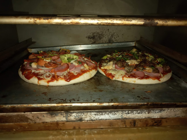 Opinii despre PIZZA NICE BURGERS în Nueva Cajamarca - Gastronomía y hostelería
