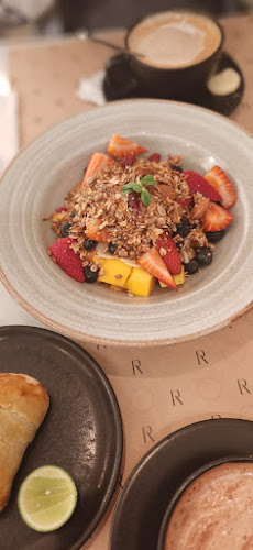 Comentarii opinii despre Rutina Café