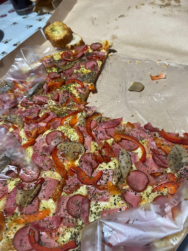 ARAVI Pizzeria - Gastronomía y hostelería