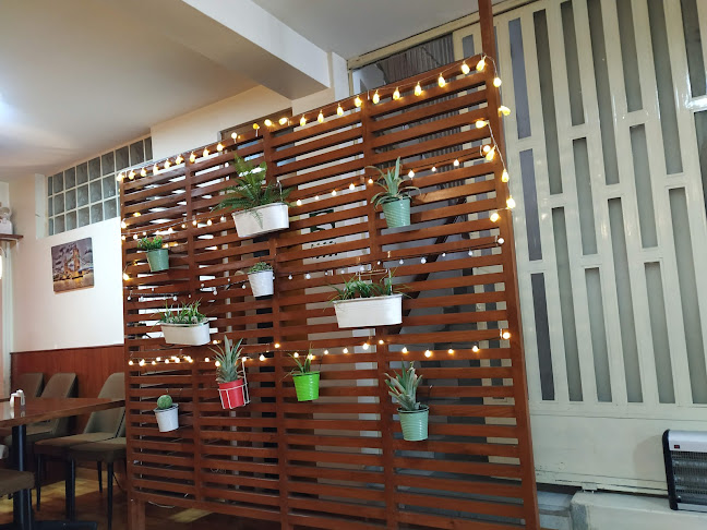 Aroma's Café & Crepes - Gastronomía y hostelería