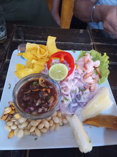 Cevichería y Marisquería 7 Mares - Gastronomía y hostelería