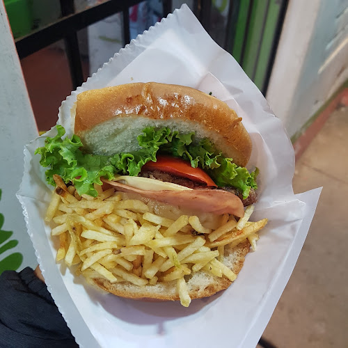 Comentarii opinii despre Mundo Burger