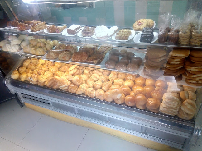 Bakery "Mi Jireh" Pastelería-Café
