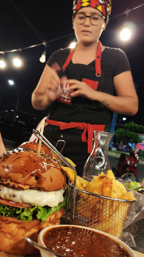 CHULLACHAQUI Burguer - Gastronomía y hostelería