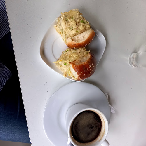 Marc Back Cafeteria Pasteleria Fina - Víctor Larco Herrera