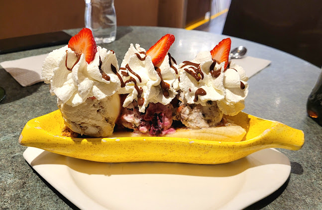 Opinii despre 4D Jockey Plaza în Santiago de Surco - Gastronomía y hostelería