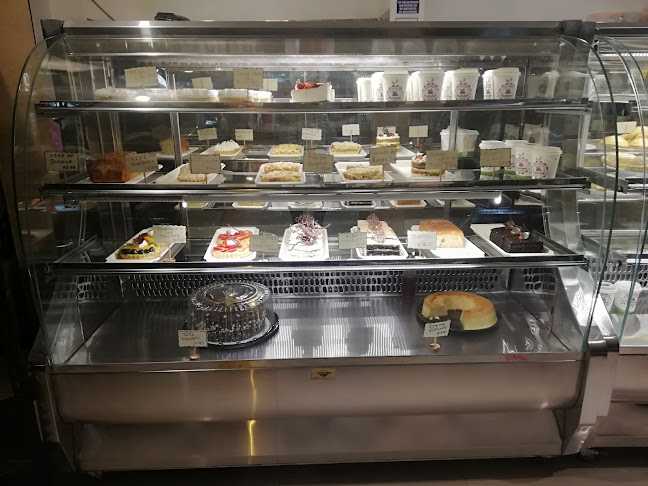 Pastelería y Panadería Suspiros