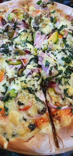 JR, San Roque 126, Santa Cruz