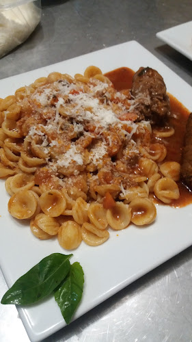 Opinii despre Café Bistrot Las Casuarinas în Mala - Gastronomía y hostelería