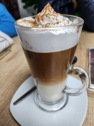 Pastelería Heladería SADELI