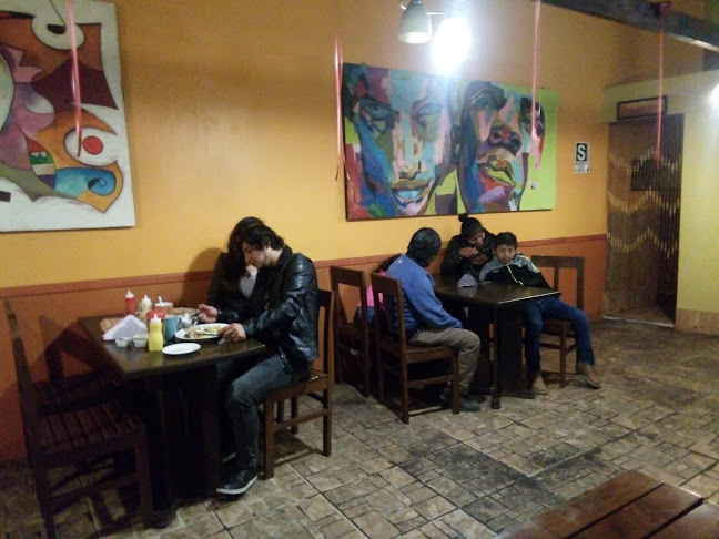 Toreto Piqueos Y Parrillas - Gastronomía y hostelería