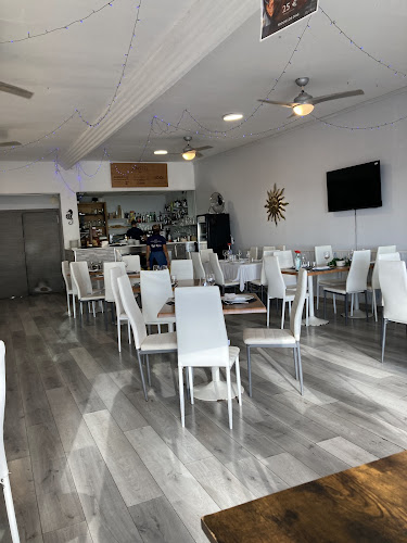 Qué Rico Restaurante Playa de San Juan - Gastronomía y hostelería