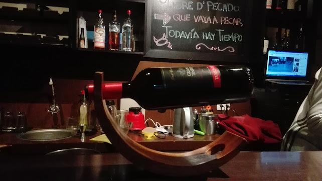 RETINTO Carnes & Vinos