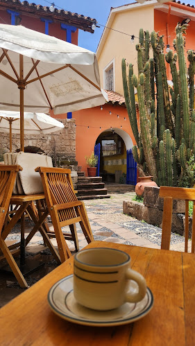 Jr. Deustua 576, Puno 21001