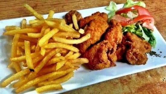 Opinii despre Piscina J&R Huamani în Nasca - Gastronomía y hostelería