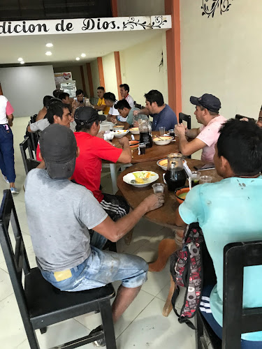 Comentarii opinii despre RESTAURANTE JUGUERIA COME EN CASA