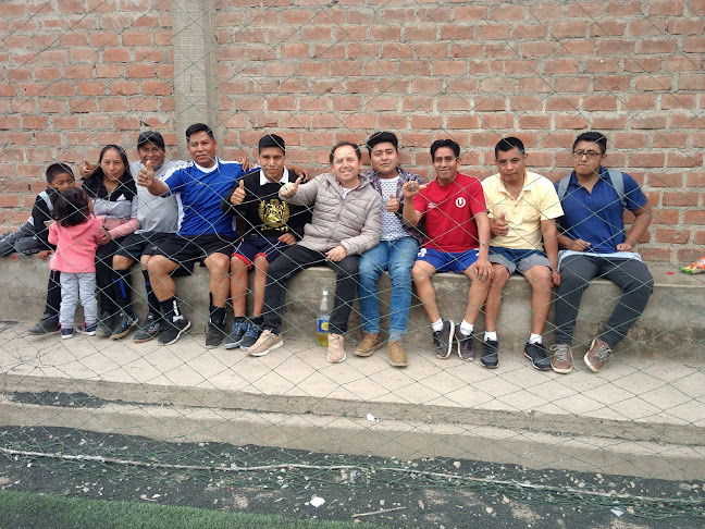 Calle Las Begonias, 11702