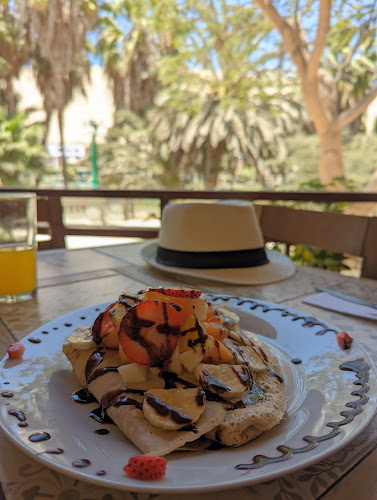 Wild Olive Trattoria & Guest House - Huacachina