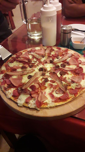 Opinii despre Makaos - Pizzas Artesanales în Lima - Gastronomía y hostelería