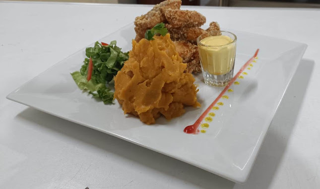 Quinua Restaurant Pizzeria - Gastronomía y hostelería