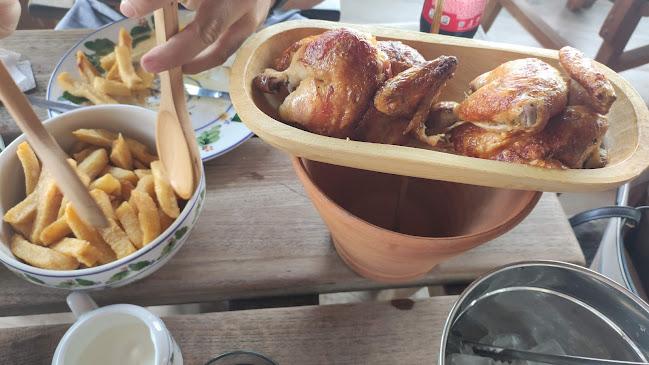 Comentarii opinii despre Granja Azul Asia