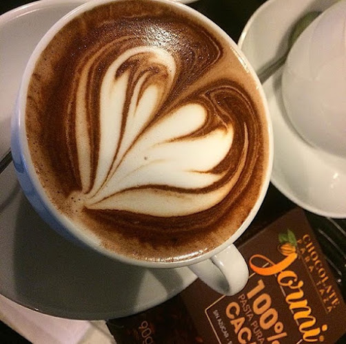 Opinii despre La Tienda Pastelería în Los Olivos - Gastronomía y hostelería