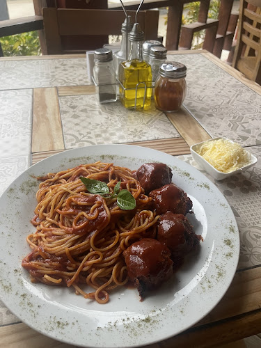 Wild Olive Trattoria & Guest House - Huacachina