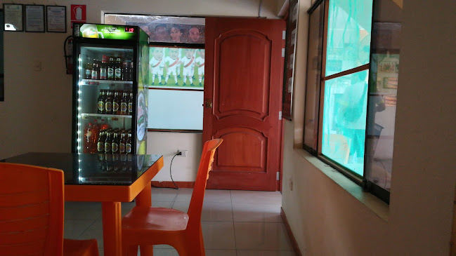 Cevichería - Restaurant La Tribuna