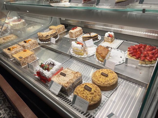 La Mora Pastelería & Café - Miraflores