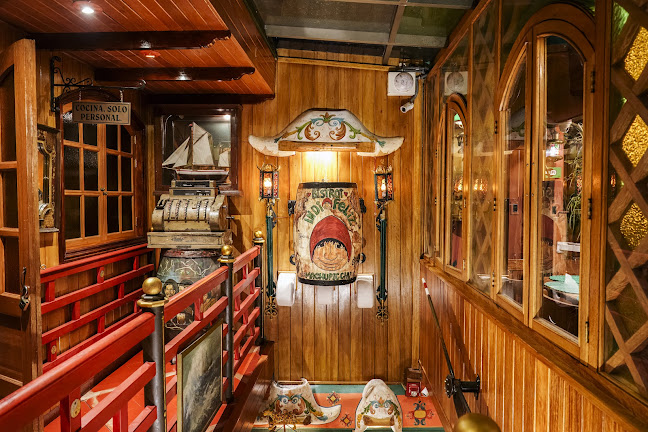 Restaurant Bistro Bar Indio Feliz - Gastronomía y hostelería