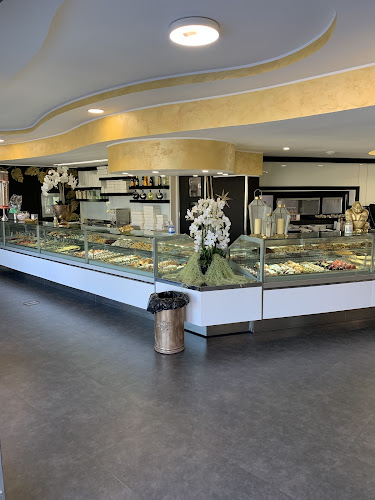 Buddha Bar -- Cocktail bar, Pinsa romana, Apericena, Gintoneria, Champagne.