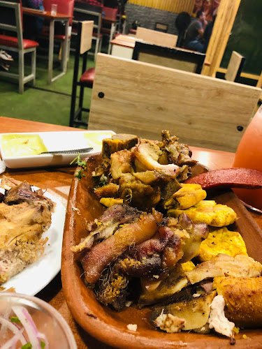 El Maná, Carnes y Parrilladas, Cevichería - Gastronomía y hostelería