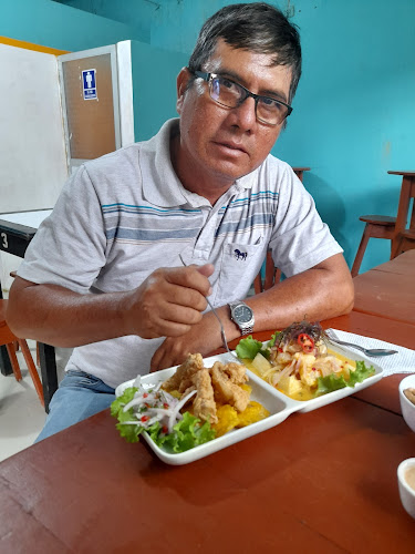 Trujillo 1039 Con pasaje las castañas Villa punchana