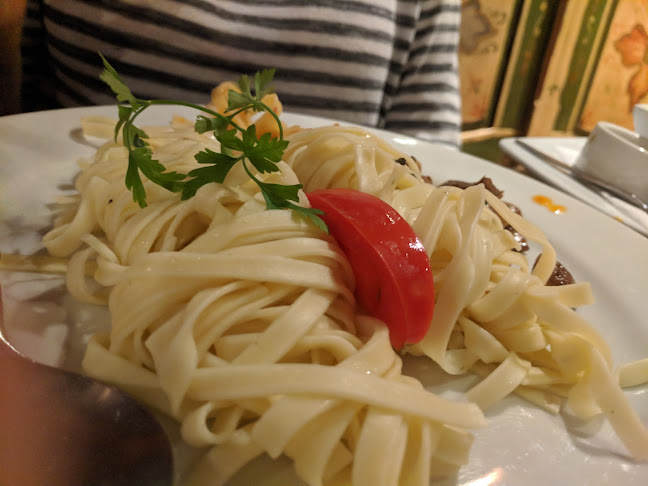 Restaurant Bistro Bar Indio Feliz - Gastronomía y hostelería