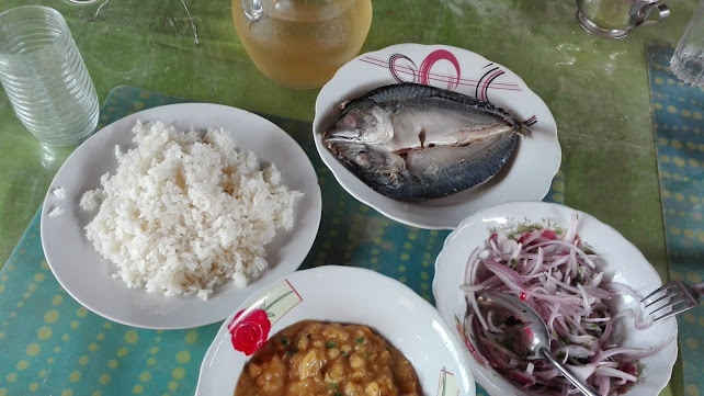 Piscina Kuroki - Gastronomía y hostelería