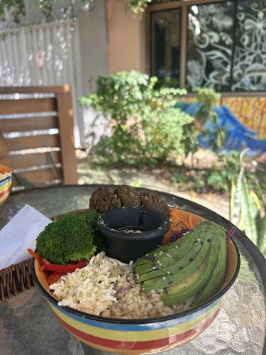 "La Semilla" - Cafetería - Pastelería - Restaurant - Puerto Maldonado