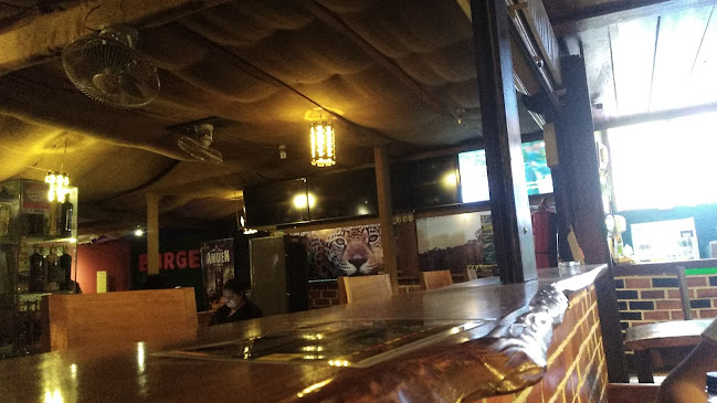 Opinii despre Tragos y Jama în Puerto Maldonado - Gastronomía y hostelería