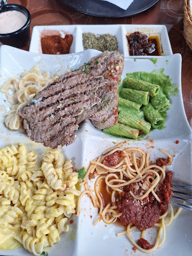 EL CABALLERO NEGRO, UNA NUEVA FUSION MEDITERRANEA - Villa EL Salvador