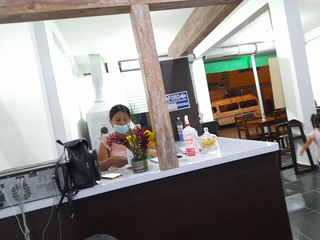 La Esquina - Pollos a la Brasa - Gastronomía y hostelería