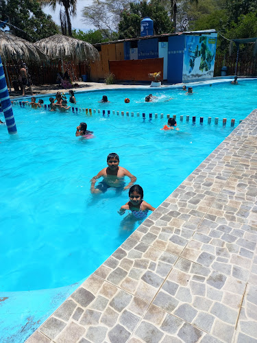 Opinii despre Restaurant Campestre Las Marias în Sullana - Gastronomía y hostelería