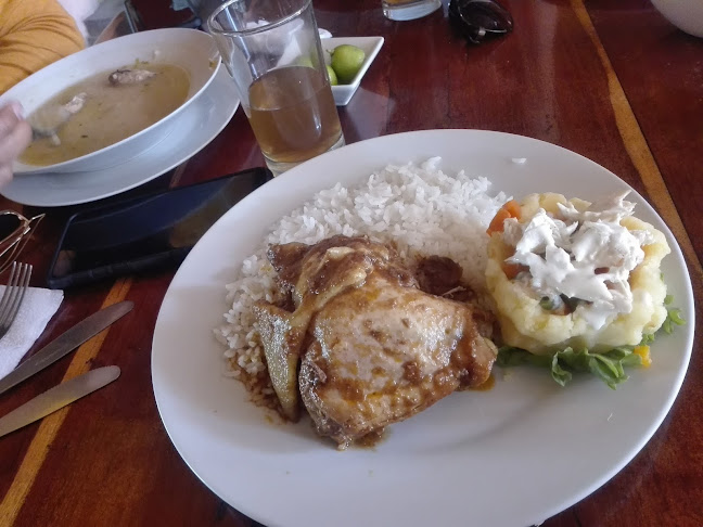 Restaurant y Coliseo Julia Esther