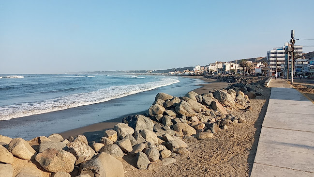 Hostal - Restaurante Los Esteros - Huanchaco