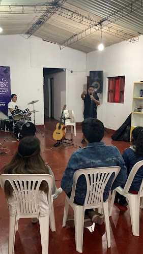 Opinii despre Cevicheria "El Pez Jugador" - EL BOSQUE în Trujillo - Gastronomía y hostelería