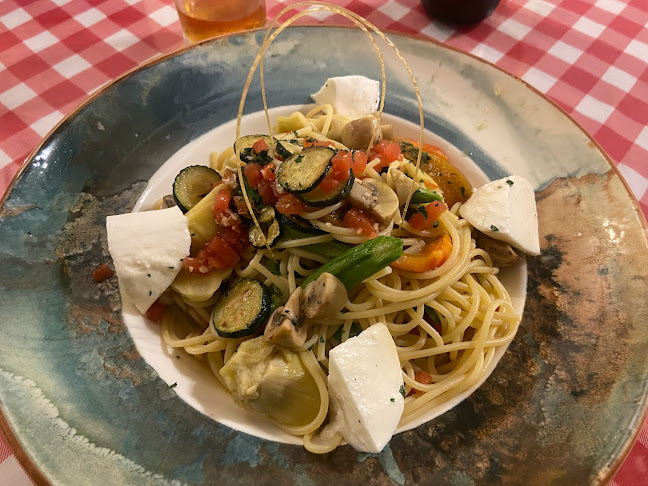 Al Dente Trattoria - Gastronomía y hostelería