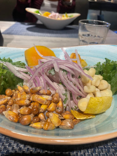 La Plaza Bar & Grill