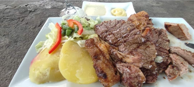 Comentarii opinii despre Recreo Campestre y Asados de carnes "El Yugo".