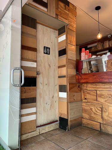 Comentarii opinii despre Puku Puku Narciso