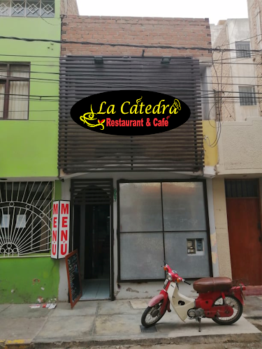 La Cátedra Restaurant & Café