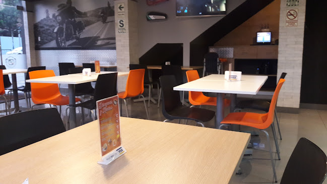 B&B Cafe & Sandwich - Lima