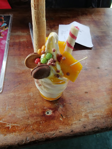 Opinii despre Lácteos la Reyna del valle în Apata - Gastronomía y hostelería